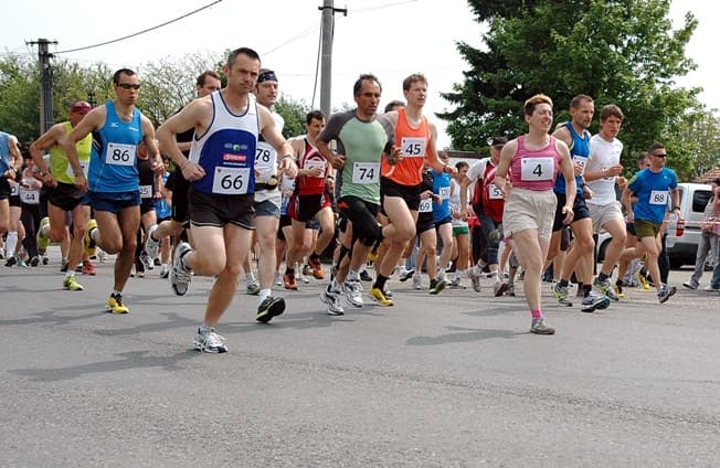 Diósförgepatonyban szombaton 42. alkalommal zajlik a Barátság futóverseny