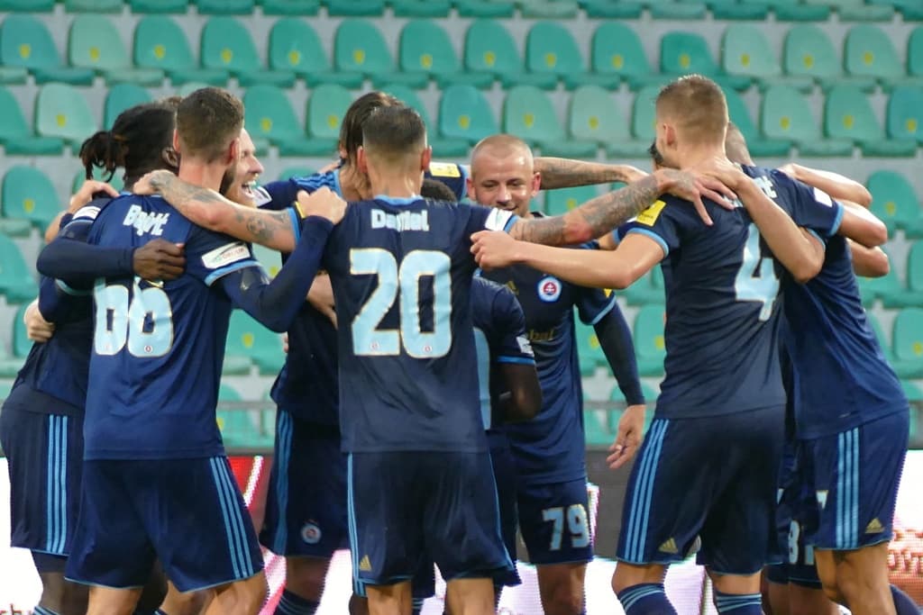Fortuna-szombat, rájátszás, 2. forduló: Három fordulóval a bajnokság vége előtt bajnok a Slovan, furcsa gól esett Nyitrán (videó)