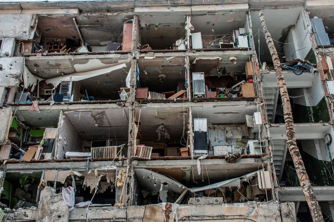 FOTÓK: Döbbenetes pusztítás, derékba tört emberi életek