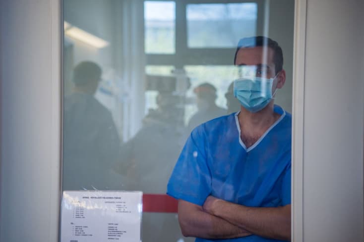 Hat újabb áldozata van a koronavírus-járványnak Szlovákiában