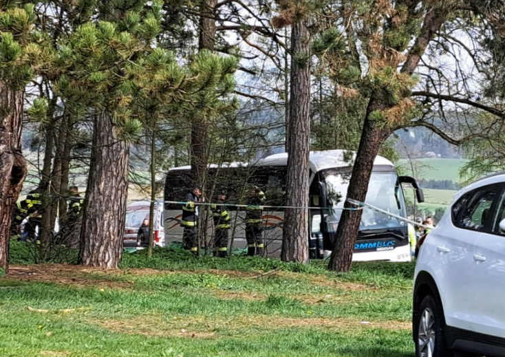 Rengeteg gyászolóval számol  Stará Ľubovňa a Szepesváralján halálra gázolt három fiatal lány szerdai temetésén