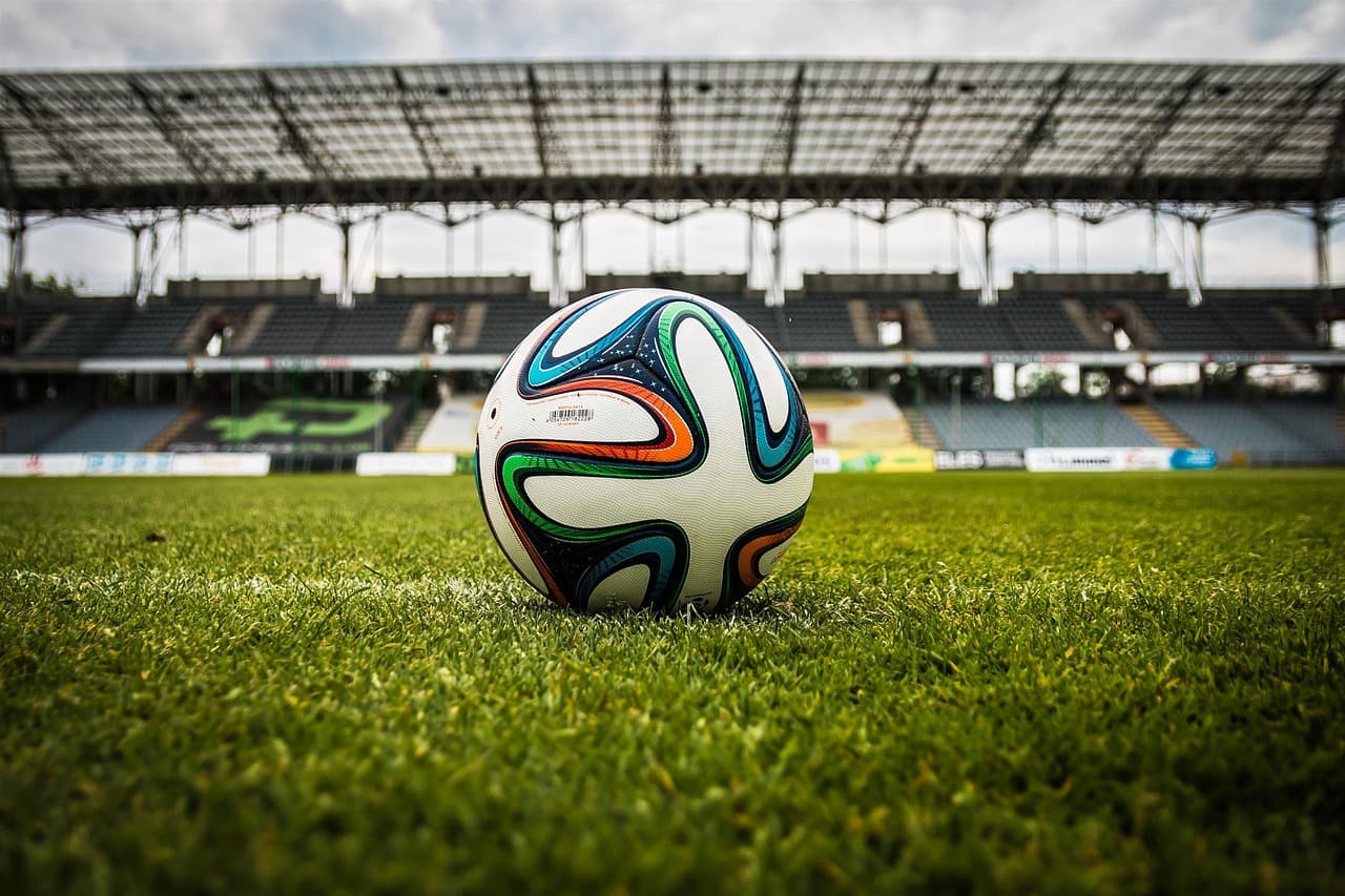 Az UEFA áprilisban tárgyalja a fehérorosz csapatok kizárását