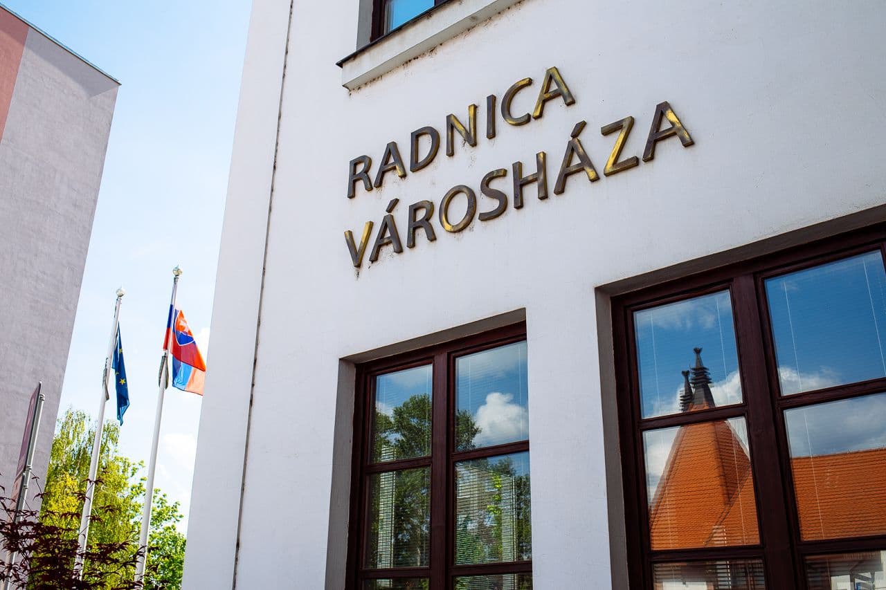 Panziókat ajánlott fel Dunaszerdahely városa az egészségügyi dolgozóknak